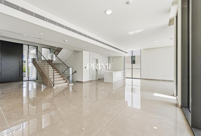 5-bedroom lagoon-side villa at Address Hillcrest — image 3