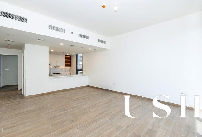 Upgraded 2-bedroom apartment at The Regent — image 3